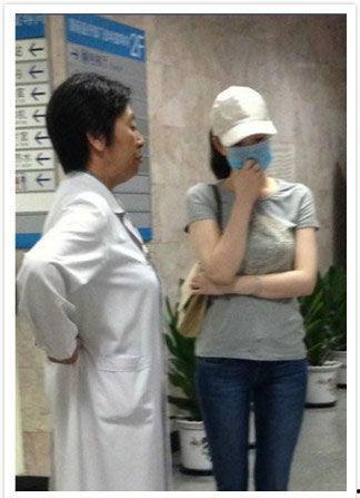 李小冉爆料拍戏视频大全,镜头背后的真实瞬间  第1张